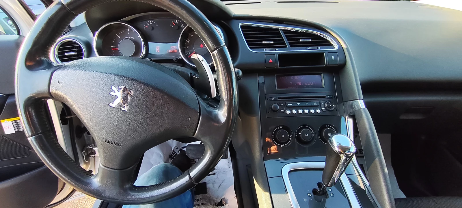 Peugeot 3008 1.6HDI - 109к.с. Автоматик 2010г Обслужен, снимка 12 - Автомобили и джипове - 56296517