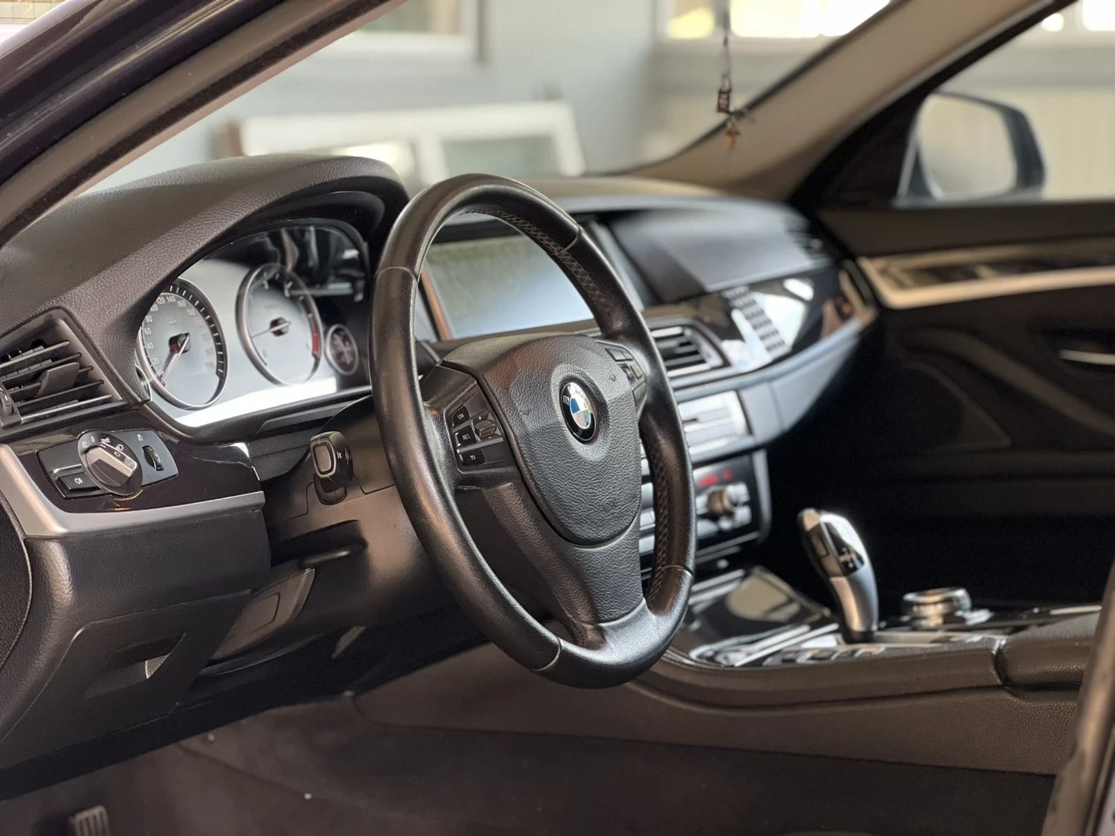 BMW 530 258hp LCI - 2014, снимка 7 - Автомобили и джипове - 56750893