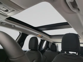 Jeep Renegade ALTITUDE 1.3 PHEV Petrol 190 hp AT6 4xe, снимка 15