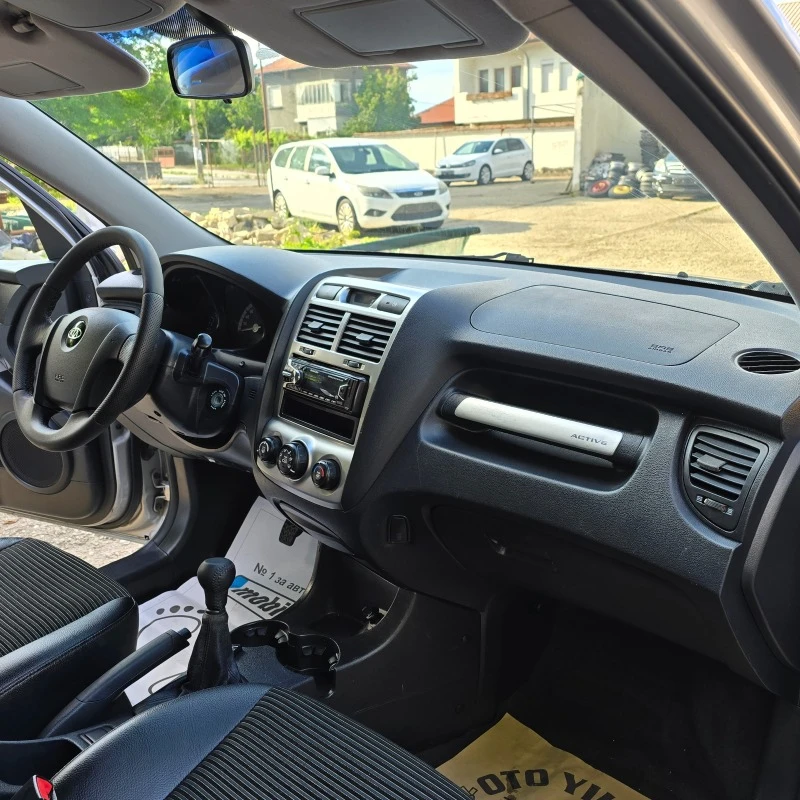 Kia Sportage 2.0i GAZ 4X4, снимка 9 - Автомобили и джипове - 45893747