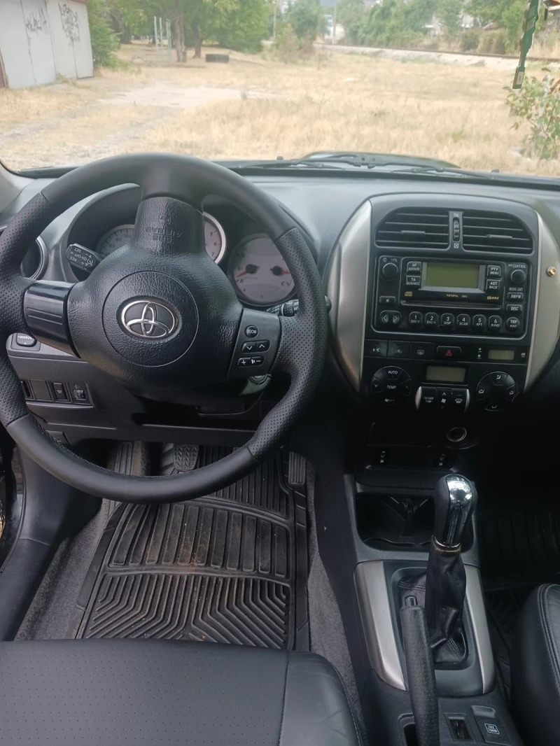 Toyota Rav4, снимка 6 - Автомобили и джипове - 51775009