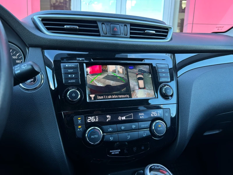 Nissan Qashqai 1.3 DIG-T N-Connecta A/T, снимка 5 - Автомобили и джипове - 53082911