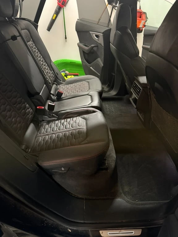 Audi RSQ8 * 4.0 TFSI quattro * CARFAX * БЕЗ ПЪРВОНАЧАЛНА ВНО, снимка 13 - Автомобили и джипове - 53305929