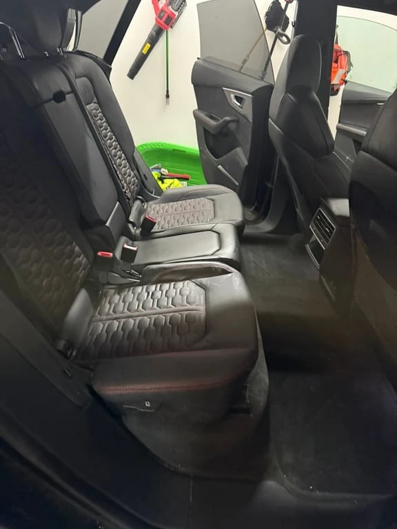 Audi RSQ8 * 4.0 TFSI quattro * CARFAX * БЕЗ ПЪРВОНАЧАЛНА ВНО, снимка 12 - Автомобили и джипове - 53305929