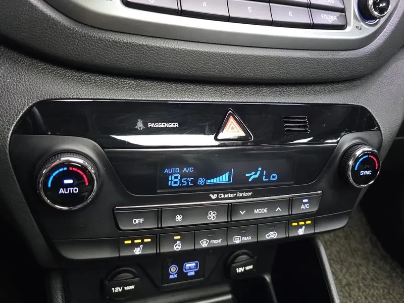 Hyundai Tucson 2.0 - САМО 30% АВАНС, снимка 15 - Автомобили и джипове - 56065828