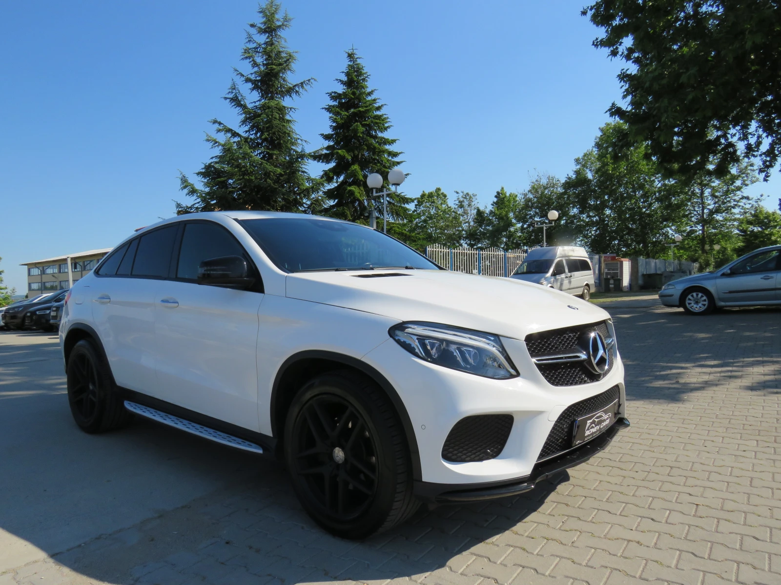 Mercedes-Benz GLE 350 * * * AMG LINE 9G KEYLESS* * *  - изображение 3