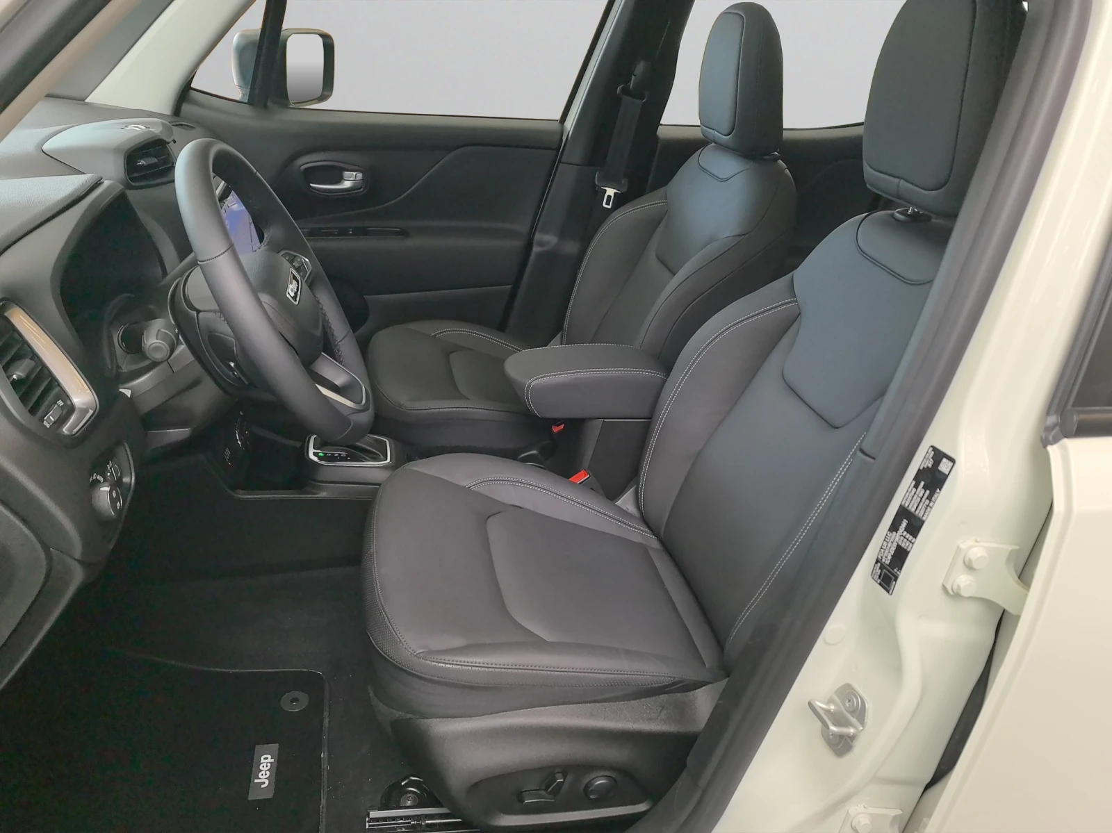 Jeep Renegade ALTITUDE 1.3 PHEV Petrol 190 hp AT6 4xe | Mobile.bg   13