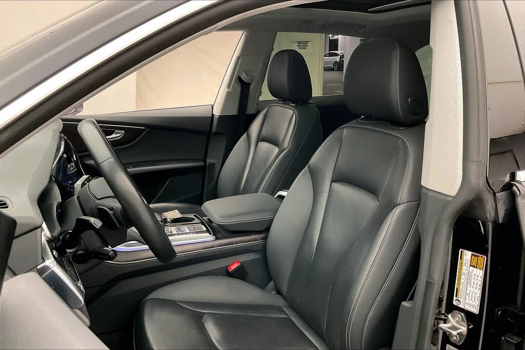 Audi Q8 * DISTRONIC* ПАНО* AUDI CERTIFIED - изображение 7