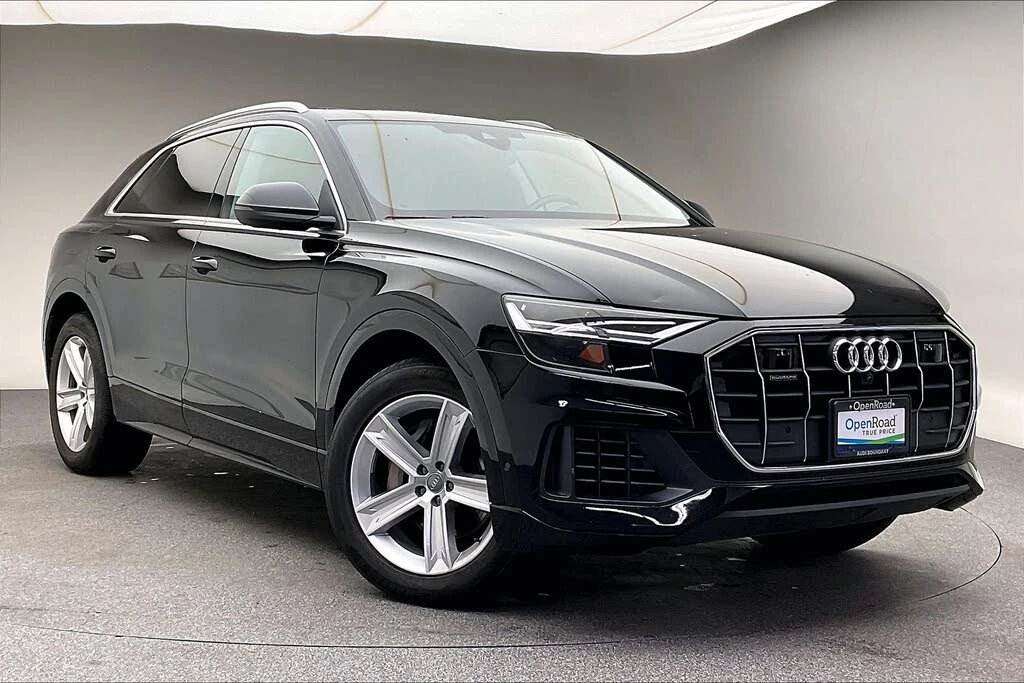 Audi Q8 * DISTRONIC* ПАНО* AUDI CERTIFIED - изображение 3