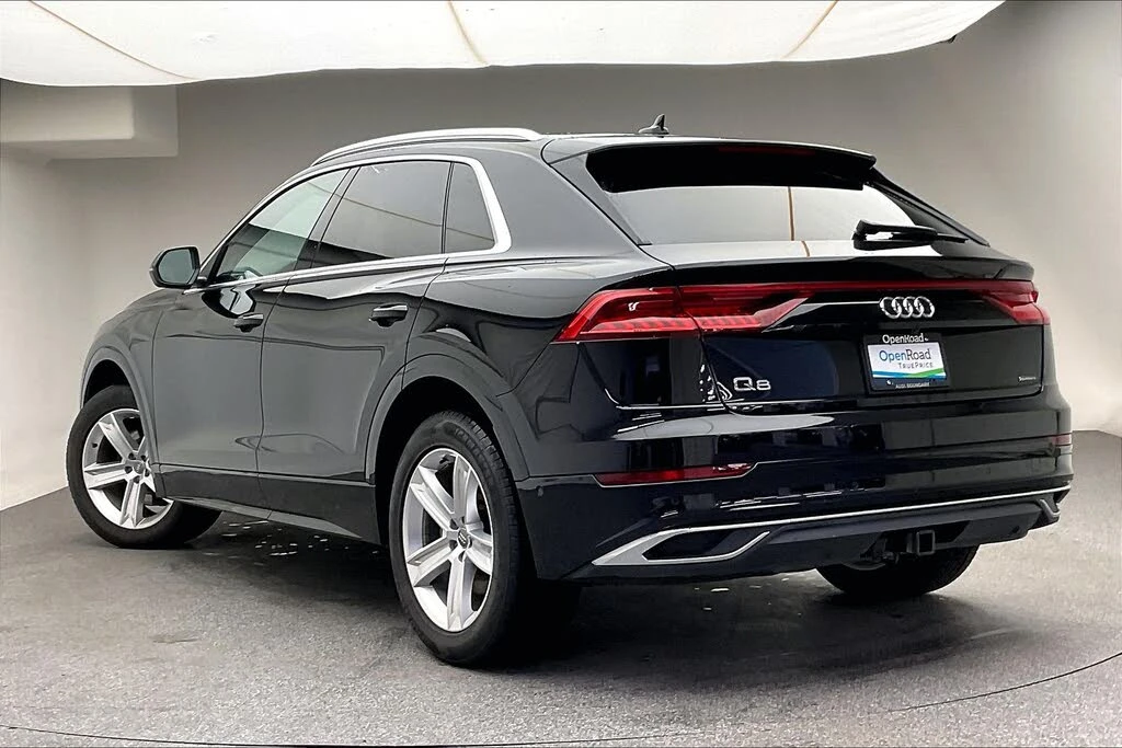 Audi Q8 * DISTRONIC* ПАНО* AUDI CERTIFIED - изображение 4