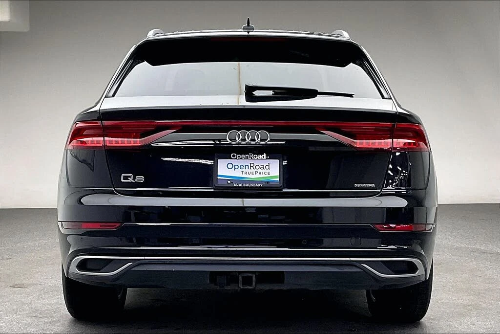 Audi Q8 * DISTRONIC* ПАНО* AUDI CERTIFIED - изображение 5