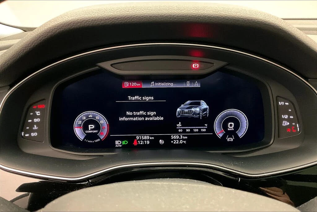 Audi Q8 * DISTRONIC* ПАНО* AUDI CERTIFIED - изображение 9