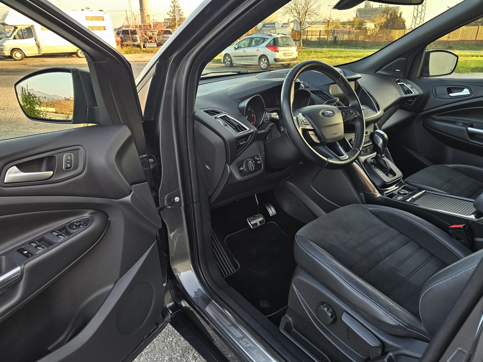 Ford Kuga 2.0 AWD 180к.с. ST LINE 42000км НОВ ДВИГАТЕЛ - изображение 9