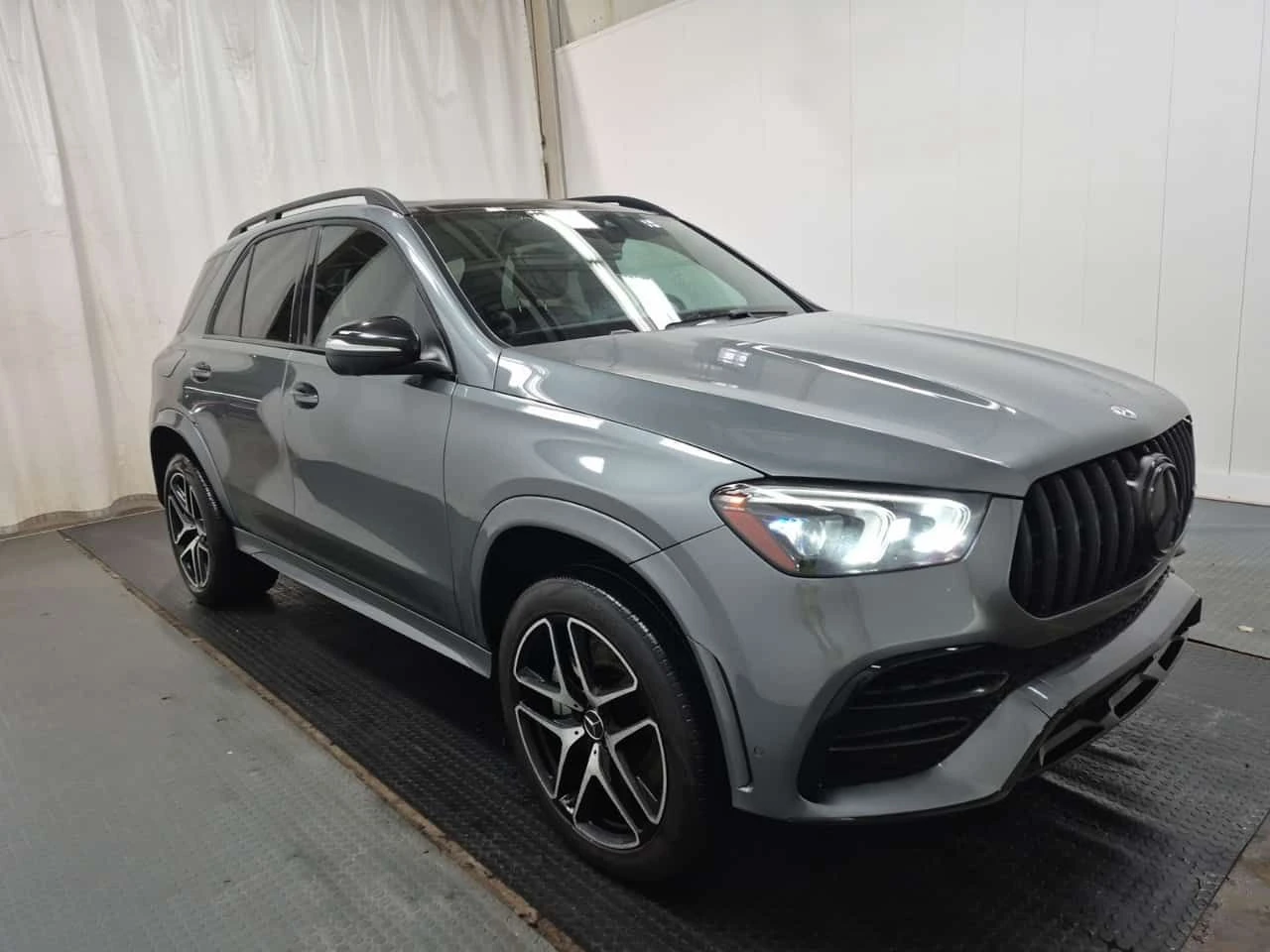 Mercedes-Benz GLE * AMG 53 * CARFAX * ЦЕНА ДО БГ, снимка 2 - Автомобили и джипове - 53954004