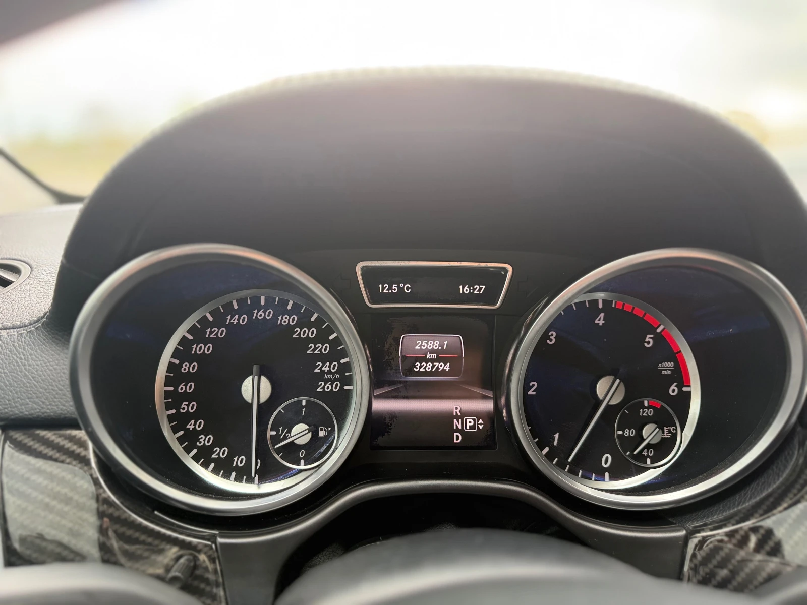 Mercedes-Benz GL 350 Като нов, снимка 12 - Автомобили и джипове - 54167241