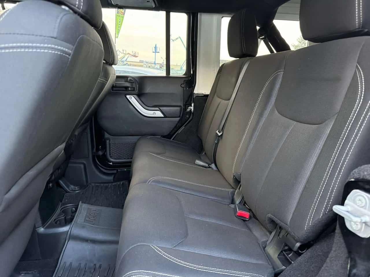 Jeep Wrangler * Sahara * ���� �� ������ * �� ���������������� | Mobile.bg � ����������� 12