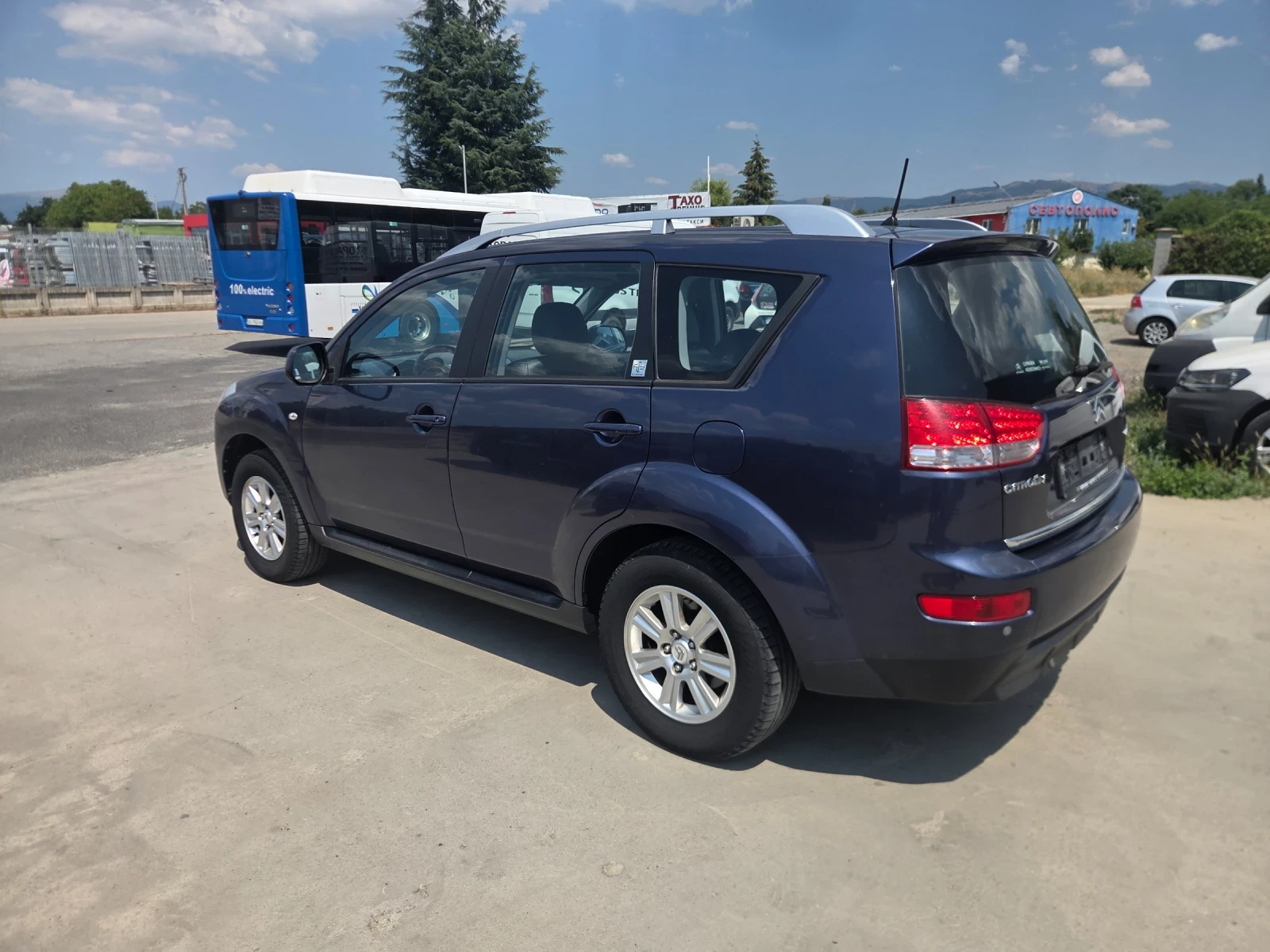 Citroen C-Crosser 2.4 бензин/газ, снимка 3 - Автомобили и джипове - 55567461