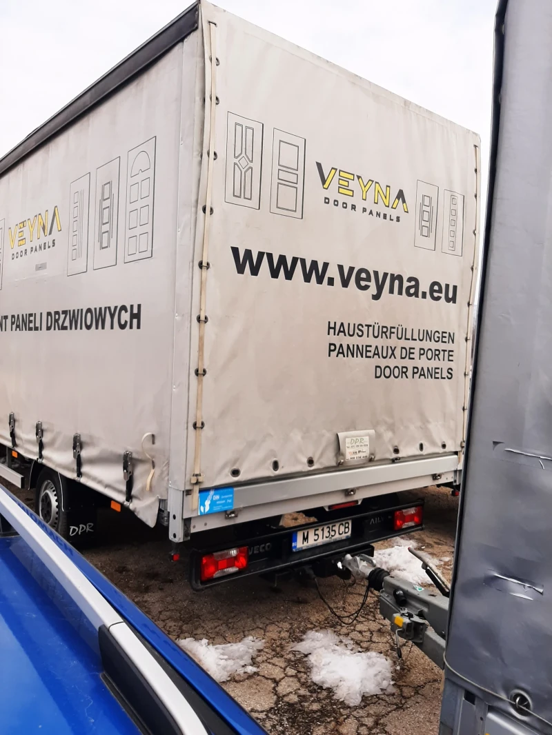 Iveco Daily Товарен, снимка 4 - Бусове и автобуси - 49359877