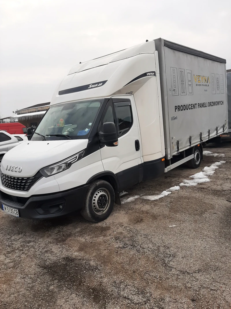 Iveco Daily Товарен, снимка 3 - Бусове и автобуси - 49359877