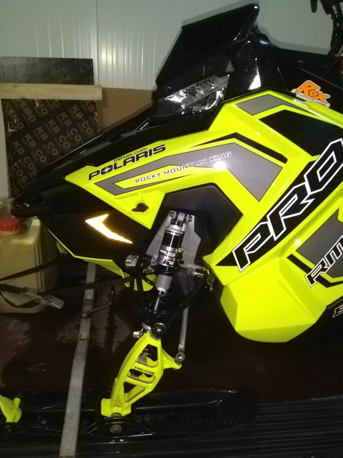 Polaris Snowmobile | Mobile.bg   2