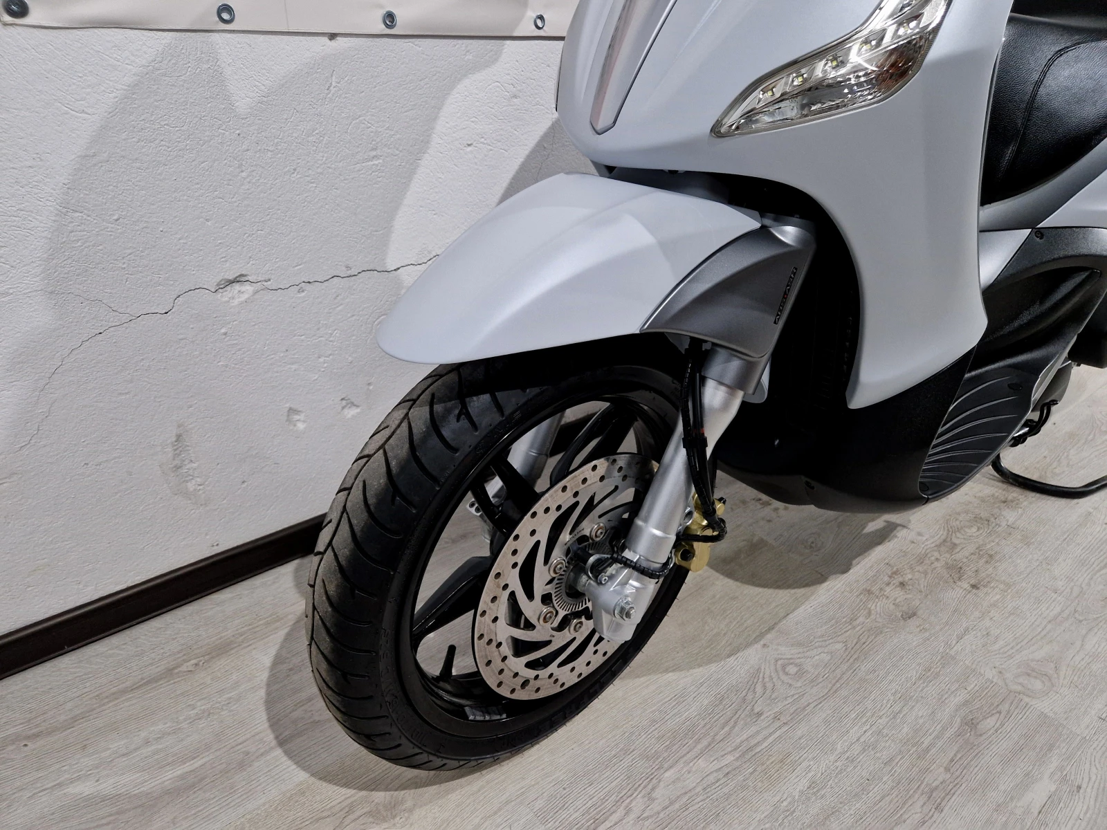 Piaggio Beverly 350i ABS/ASR 2018г., снимка 7 - Мотоциклети и мототехника - 56346463