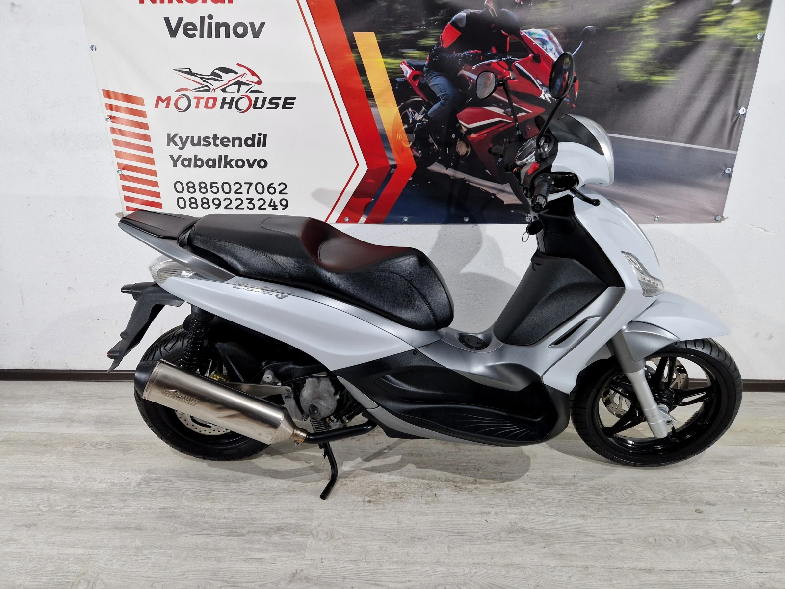 Piaggio Beverly 350i ABS/ASR 2018г., снимка 10 - Мотоциклети и мототехника - 56346463