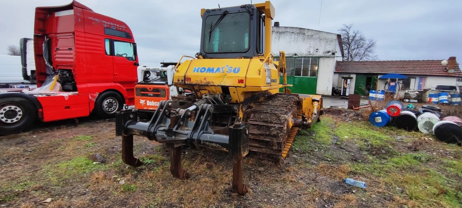 Булдозер Komatsu D65PX-15E0 - изображение 5