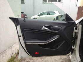 Mercedes-Benz CLA 200, снимка 13