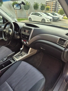 Subaru Forester 2.0 АВТОМАТ* СЕРВИЗНА ИСТОРИЯ , снимка 9