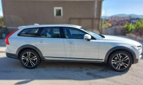 Volvo V90 Cross Country, снимка 3