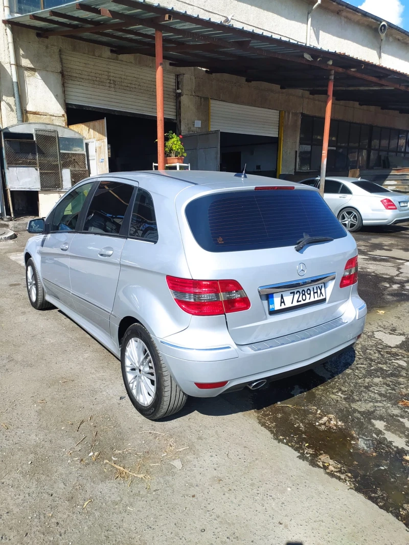 Mercedes-Benz B 180 CDI, снимка 2 - Автомобили и джипове - 47460561