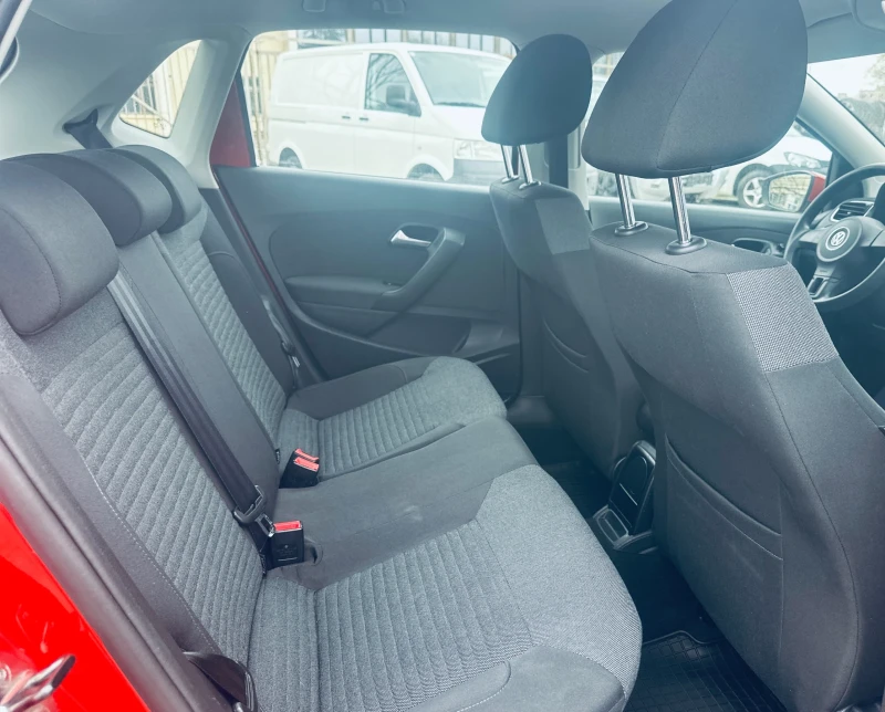 VW Polo 1.2I-70кс, снимка 8 - Автомобили и джипове - 50095107