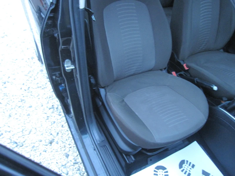 Fiat Punto 1, 4-95к.с., снимка 10 - Автомобили и джипове - 52554026