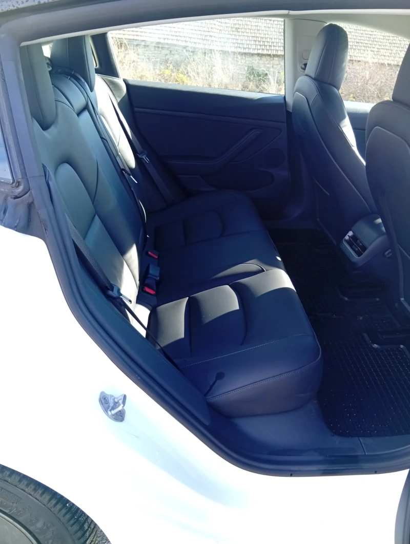 Tesla Model 3 SR+ /LFP/Термопомпа/Пълна гаранция/ДДС , снимка 6 - Автомобили и джипове - 52640602