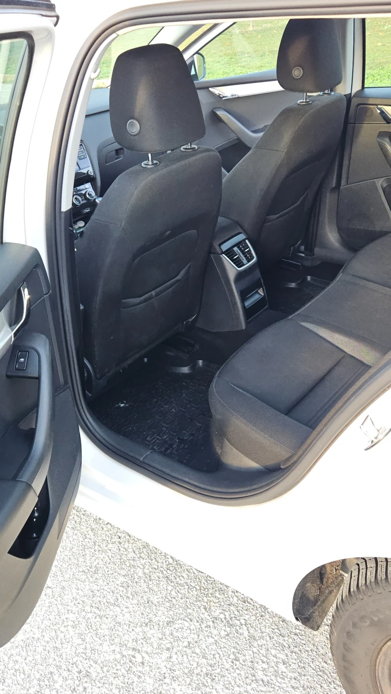 Skoda Octavia, снимка 5 - Автомобили и джипове - 52726277
