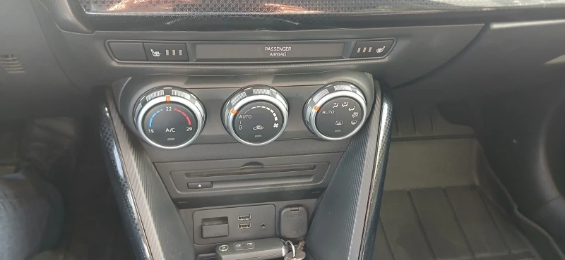 Mazda 2 Takumi, снимка 11 - Автомобили и джипове - 53029430