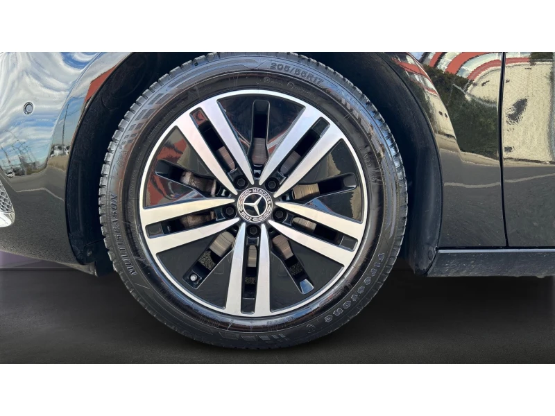 Mercedes-Benz A 180 7DCT   136к.с., Месечна вноска от 261  , снимка 16 - Автомобили и джипове - 53165356