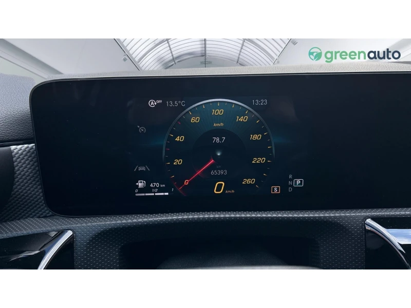 Mercedes-Benz A 180 7DCT   136к.с., Месечна вноска от 261  , снимка 14 - Автомобили и джипове - 53165356