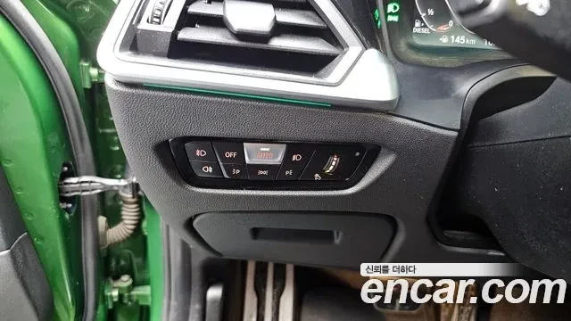 BMW 320, снимка 17 - Автомобили и джипове - 54763084