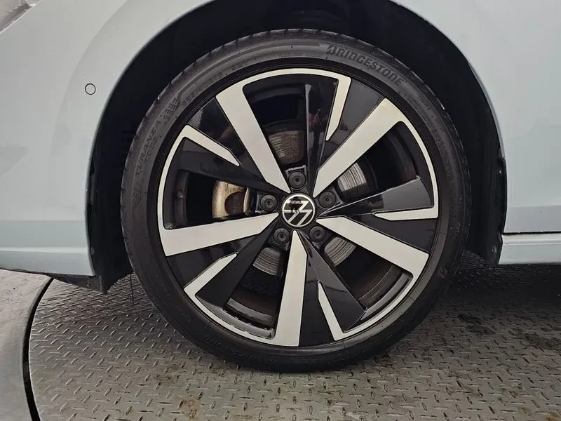 VW Golf 2.0 Tdi PRESTIGE, снимка 5 - Автомобили и джипове - 55734866