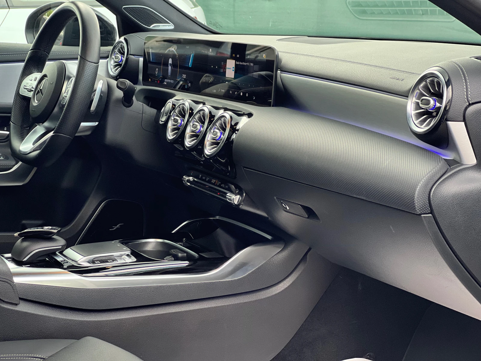 Mercedes-Benz A 35 AMG/LED/PANO/KAM/  | Mobile.bg   14