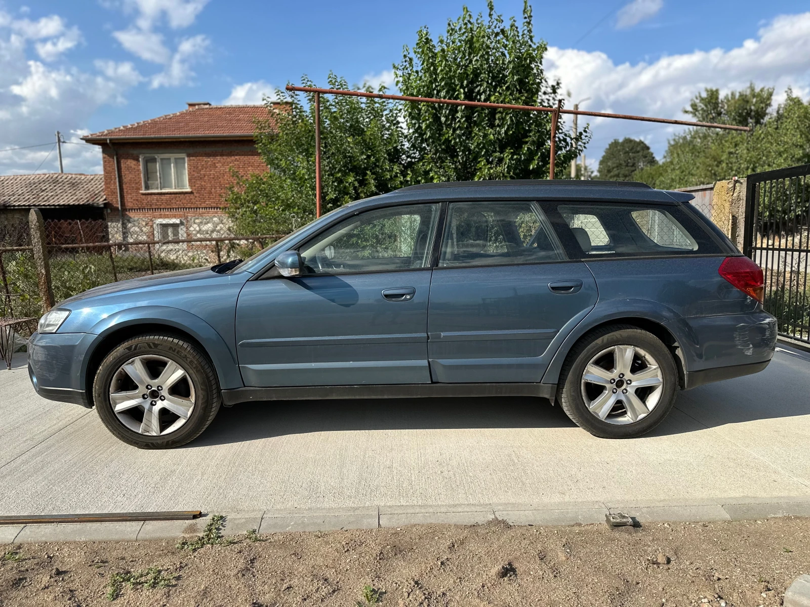 Subaru Outback 3.0 H6 - изображение 3