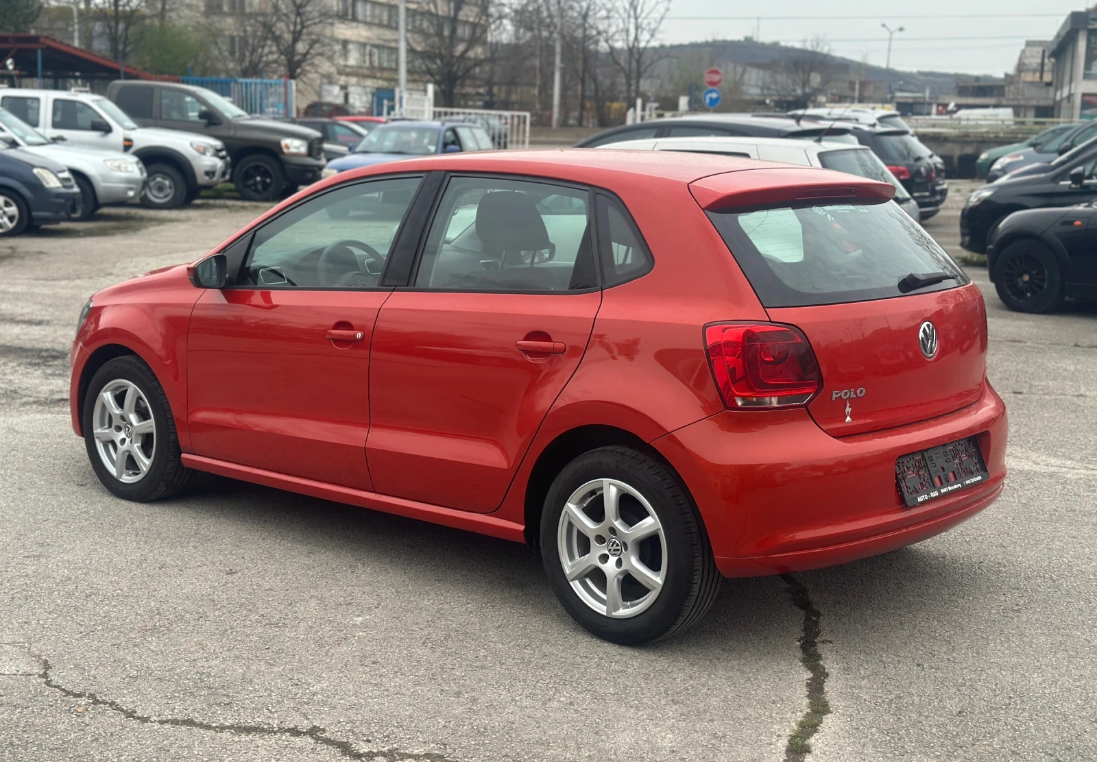 VW Polo 1.2I-70кс - изображение 7