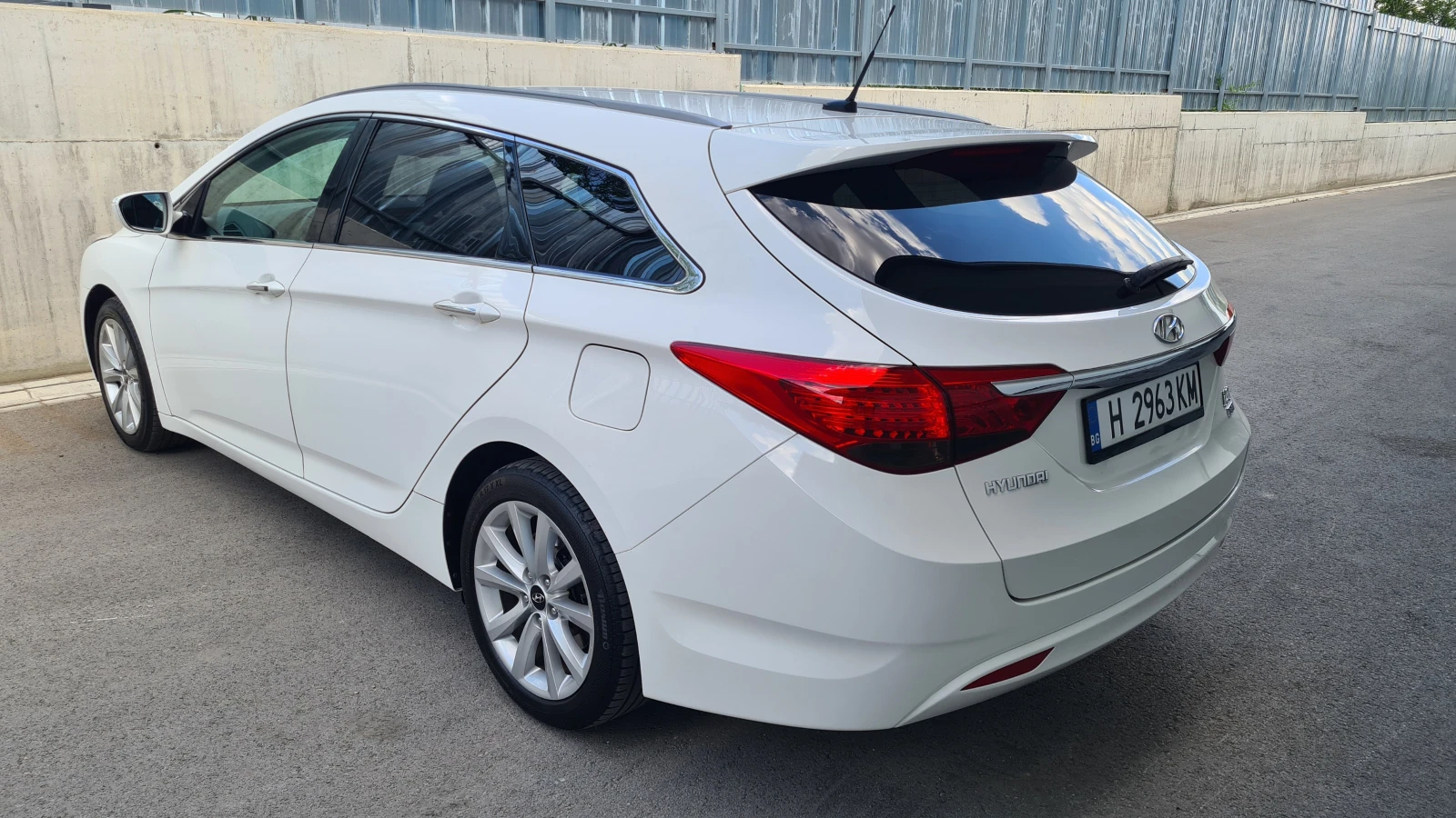 Hyundai I40 SWISS - изображение 5
