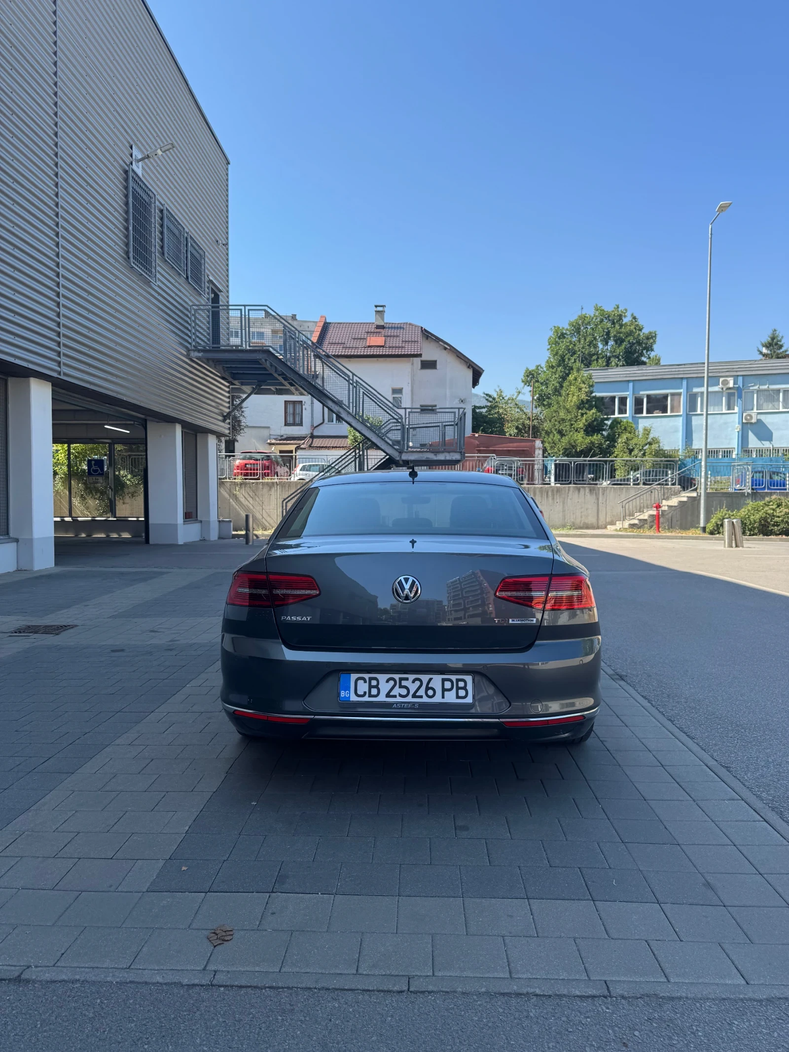 VW Passat B8 - изображение 7
