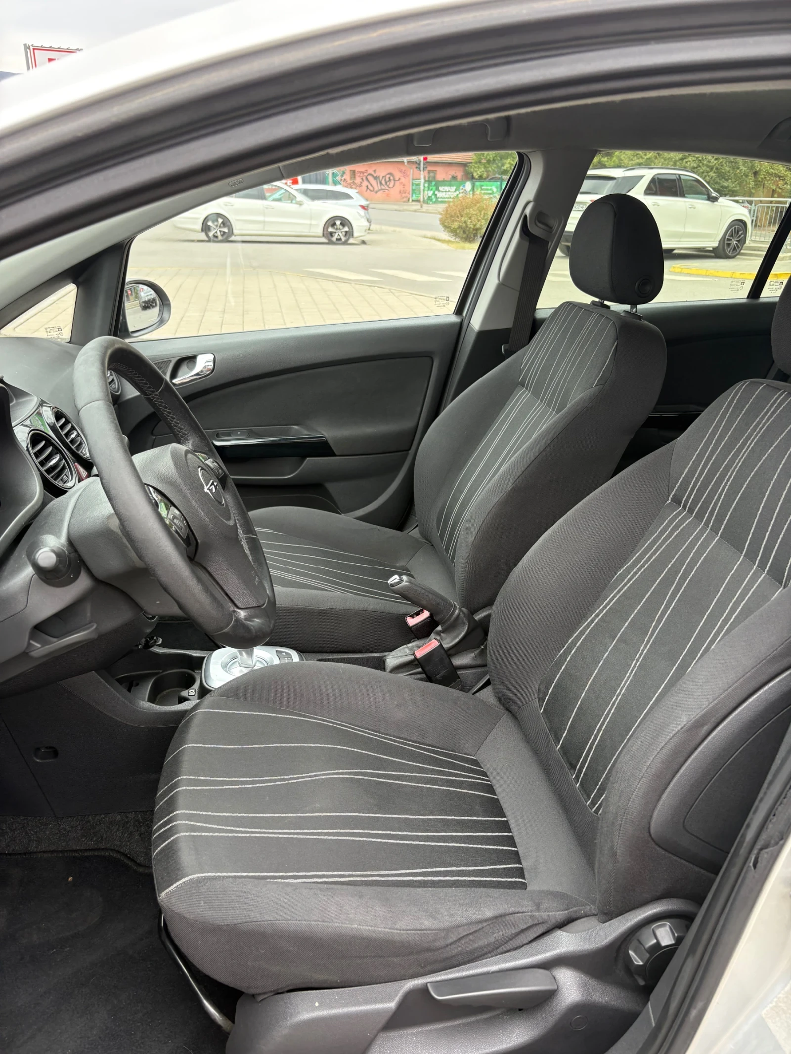 Opel Corsa 1.2i - изображение 7