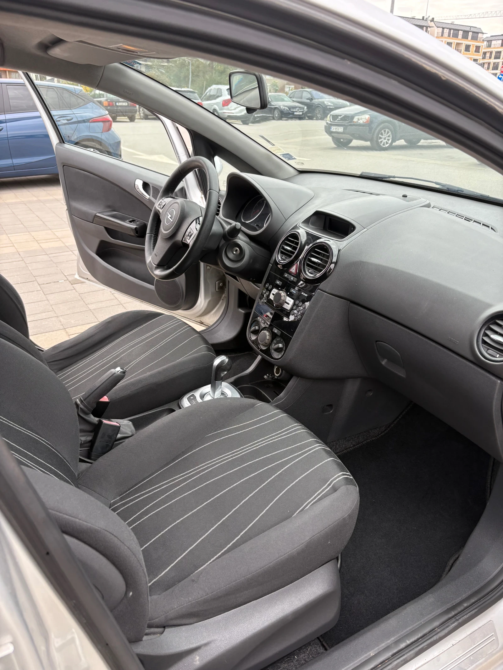Opel Corsa 1.2i - изображение 8