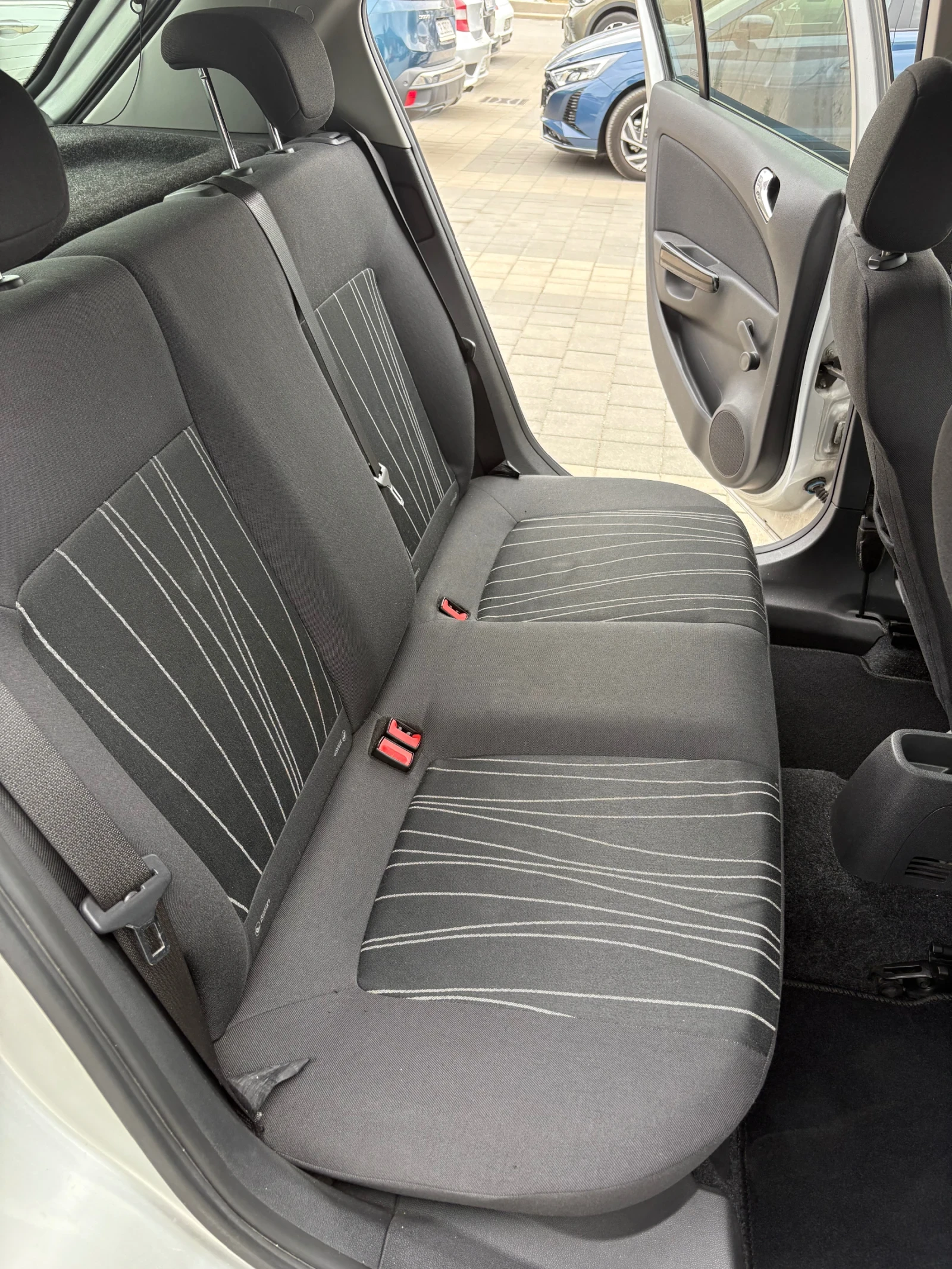Opel Corsa 1.2i - изображение 10