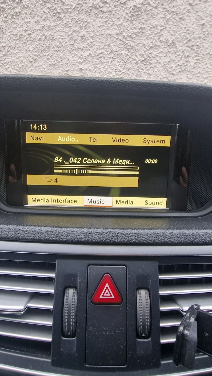 Mercedes-Benz E 350  - изображение 10