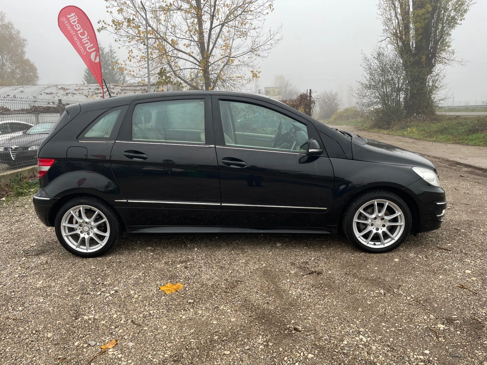 Mercedes-Benz B 200 2.0i-136-FEIS-NAVI-ITALIA - изображение 4